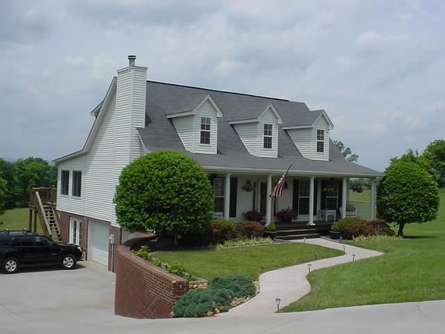 1st image of 1070 Sarah Way