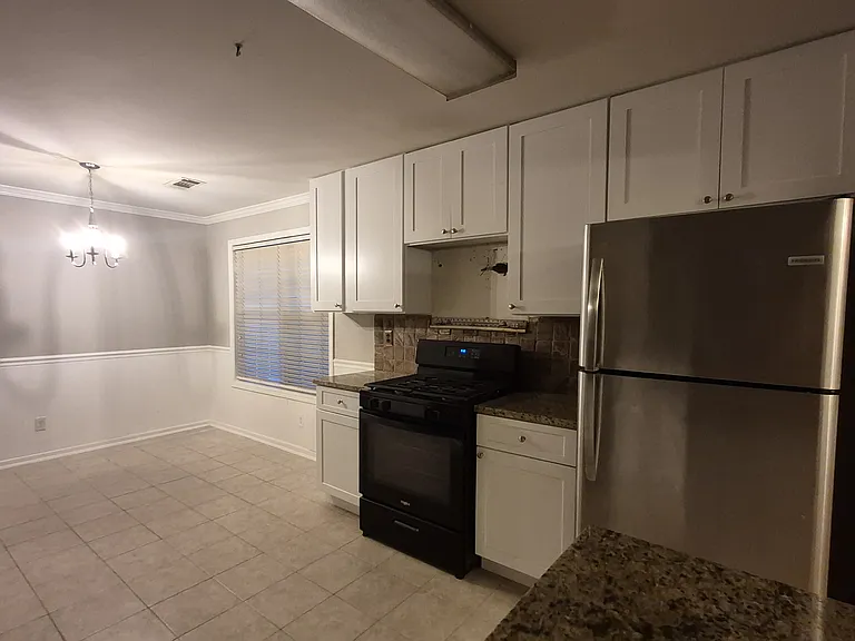 2390 Manor Oak Ct — Photo 4