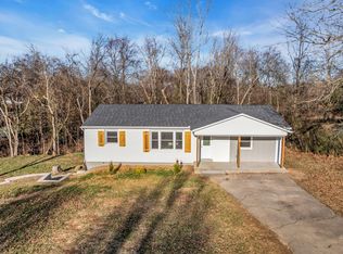 1034 Taylor Town Rd, White Bluff, TN 37187