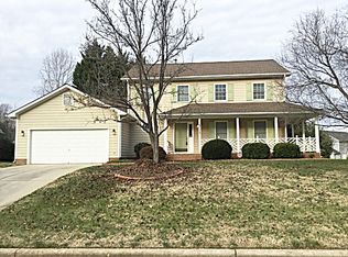 6400 Ivy Stone Dr, Jamestown, NC 27282
