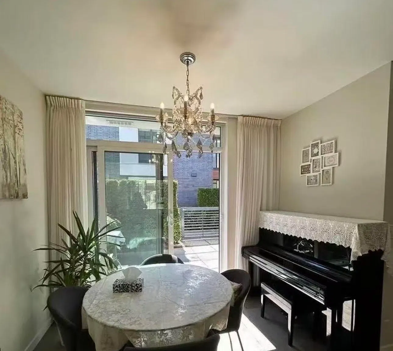 4 bed, 2000 sqft, $6,500 — Photo 4