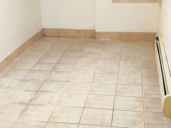 3rd image of 231 Ripley Pl Unit 4
