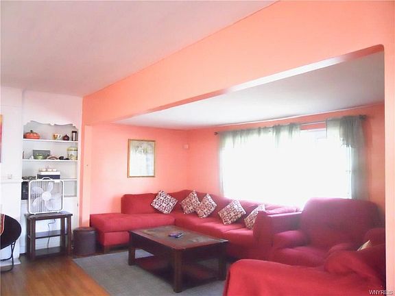3rd image of 79 Collingwood Ave