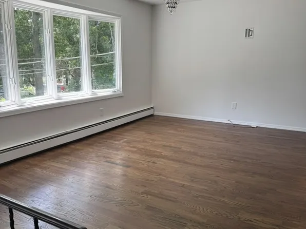 2 Undisclosed Address, Ronkonkoma, NY