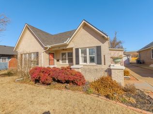 215 E 3rd St, Edmond, OK 73034
