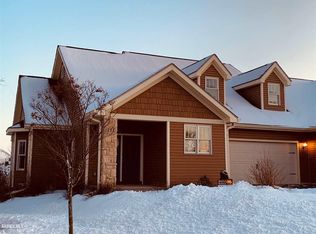 111 Olde Maple Ct, Galena, IL 61036