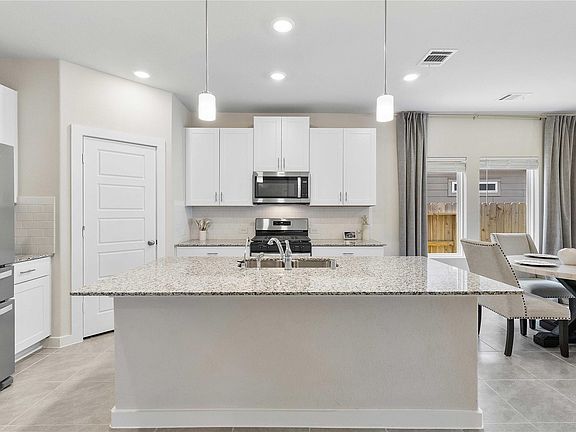 4th image of 18623 Frost Ridge Dr