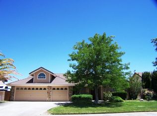 128 W Smoke Tree Ave, Ridgecrest, CA 93555