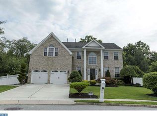 6 Pioneer Cir, Deptford, NJ 08096