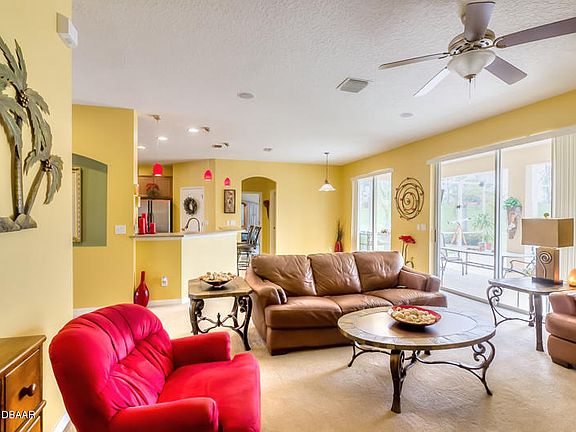 2nd image of 462 Venetian Villa Dr