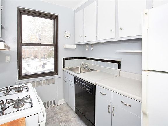 4th image of 155 E Hartsdale Ave APT 2B