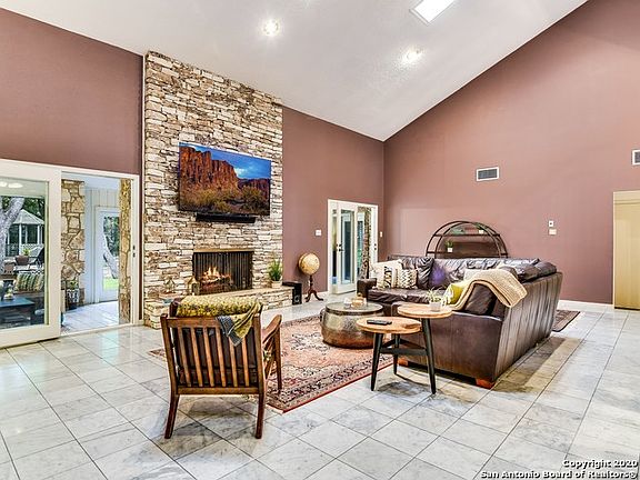 3rd image of 14032 Mint Trail Dr