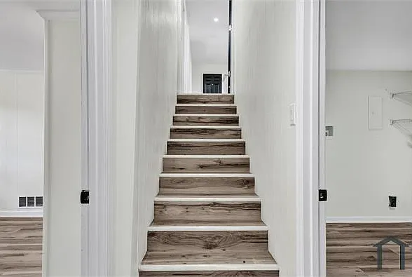 3913 Rock Ridge Rd — Photo 13