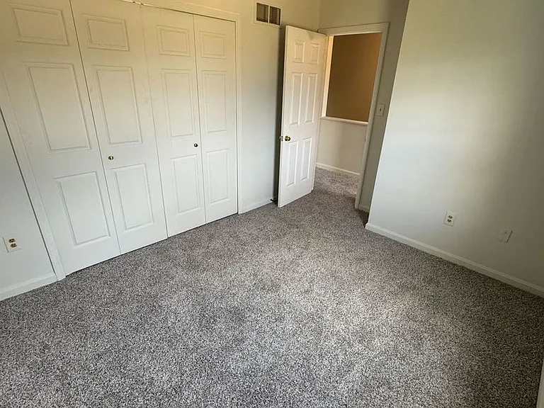 2676 Northfield Dr — Photo 12
