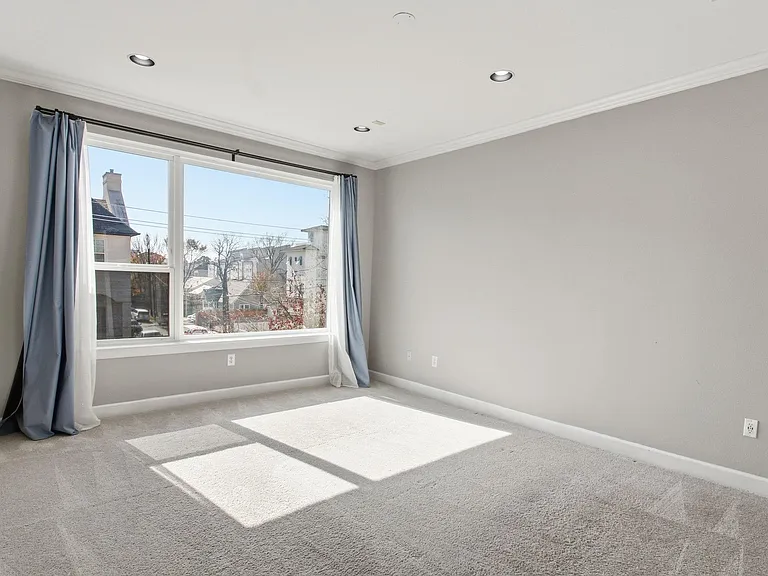 1224 Summer St — Photo 28