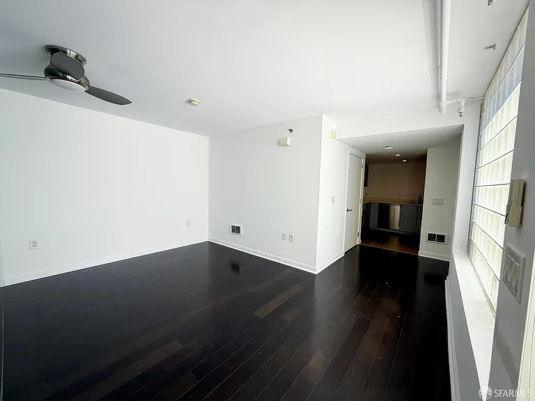 555 4th St #101 — Photo 5
