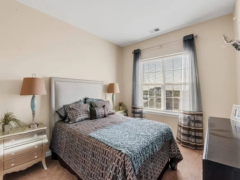 print_101_campbell_blvd_hdr_046