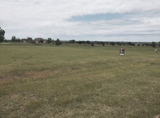 130 Deer Creek Ln, Ogallala, NE 69153