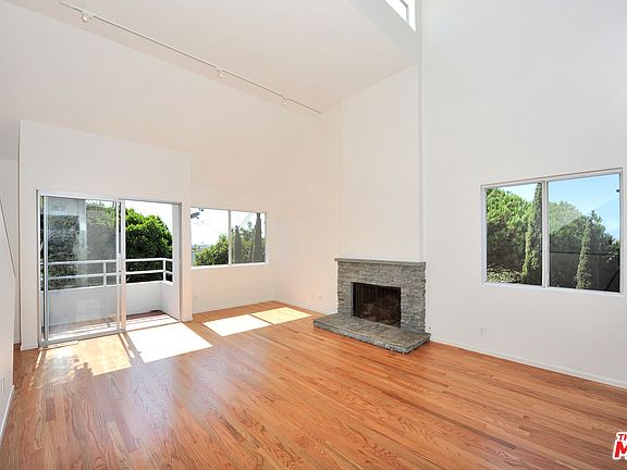 4th image of 2820 Highland Ave