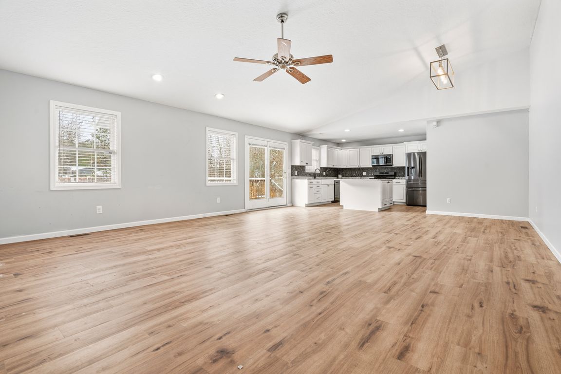 next background image