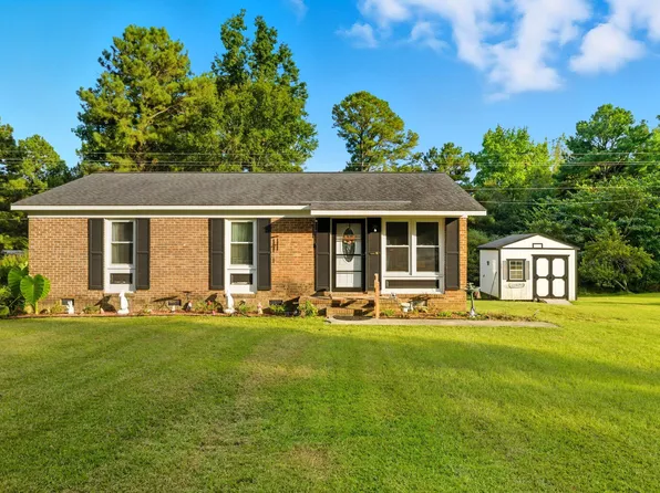 1412 Parks Village Rd, Zebulon, NC 27597