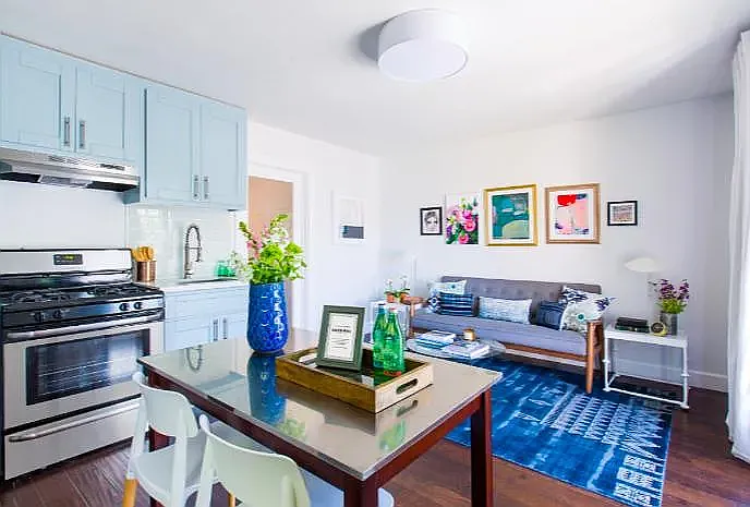 966 Edgecliffe Dr #1 — Photo 4