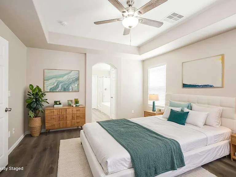 4237 Telstar Ct — Photo 9