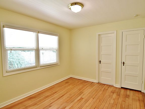 5th image of 5814 11th Ave