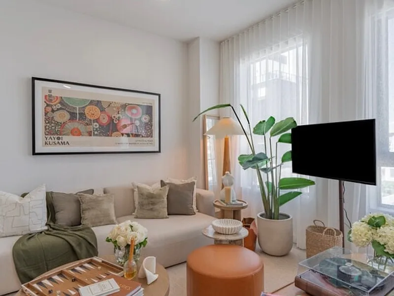1 bed, 1.0 bath, $2,454 — Photo 3