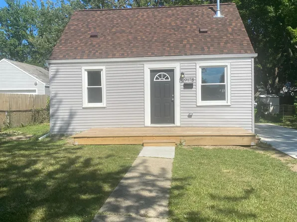 29178 Senator St, Roseville, MI 48066