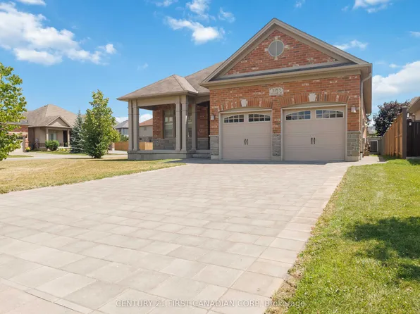 3183 Pincombe Dr, London, ON N6L 0B4