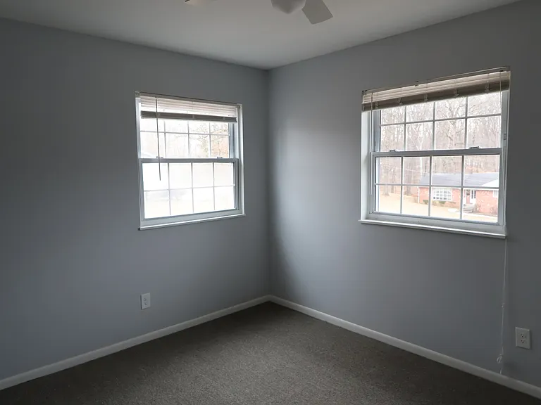 205 Long St — Photo 35
