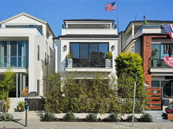 306 3rd St, Huntington Beach, CA 92648