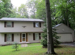 1235 Stockbridge Rd, Webster, NY 14580