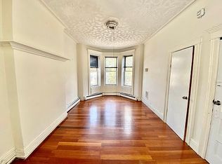 634 74th St FLOOR 3, Brooklyn, NY 11209