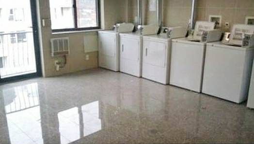 5th image of 2735 21st St APT 7A