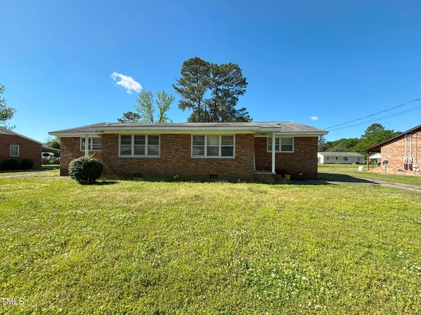 126 Heath St, Clinton, NC 28328