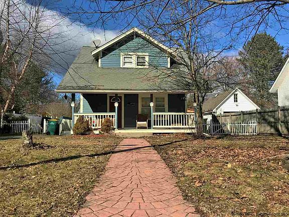2nd image of 27 Crittenden St