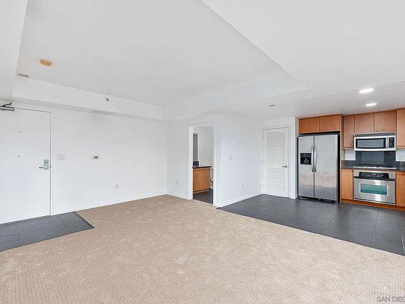 4th image of 875 G St Unit 707