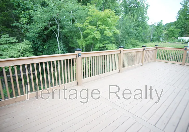 1537 Sergeant Ln — Photo 23