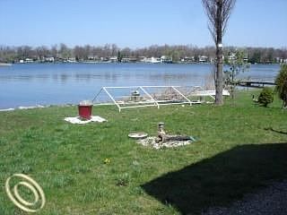 2nd image of 1500 Lakeview Dr