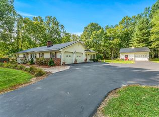 5389 Tamarack Dr, Sharpsville, PA 16150