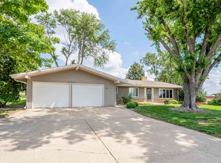 303 Virginia St, Alton, IA 51003