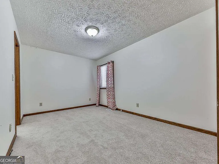 1101 Fairway Oaks — Photo 23