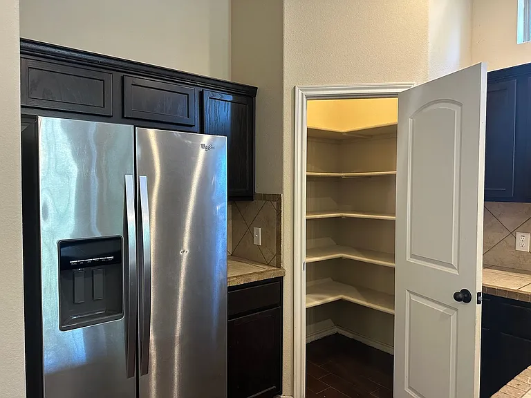 160 Creekside Villa Dr — Photo 8