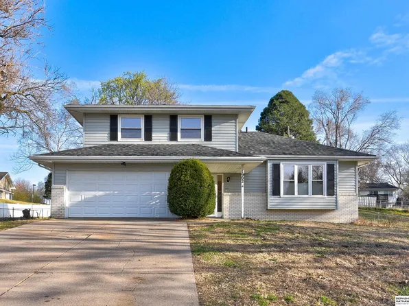 1902 Terry Ave, Bellevue, NE 68005