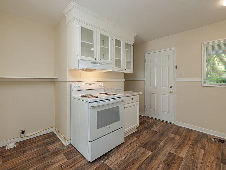 3173 Oak Forest Dr — Photo 23