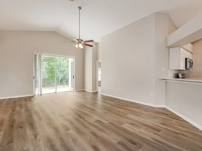 29611 Birds Eye Dr — Photo 3