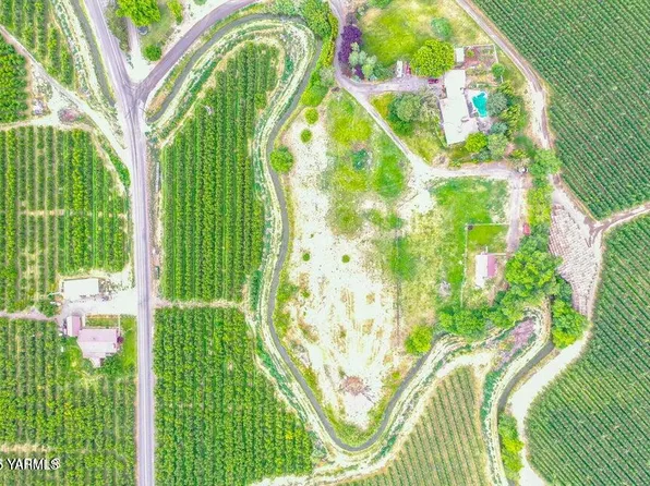 Nna Riggins Rd, Wapato, WA 98951