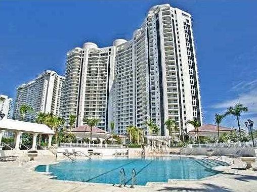 4th image of 6000 Island Blvd APT 2301
